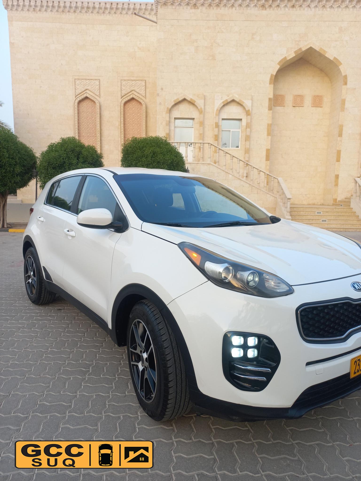 سيارة بحالة ممتازة